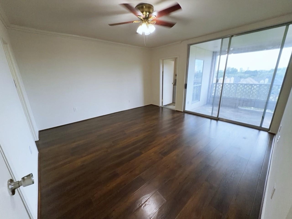 2210 Dorrington Street - Photo 4