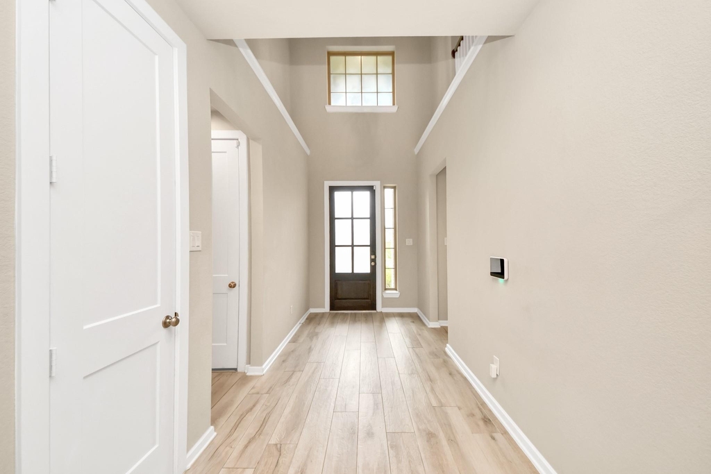 584 Santa Rosa Hills Drive - Photo 6