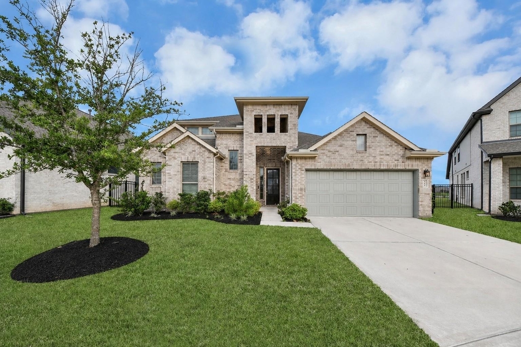 584 Santa Rosa Hills Drive - Photo 1