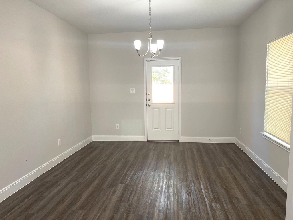 9327 Camay Drive - Photo 7