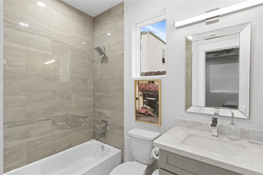 2508 Gray Street - Photo 18