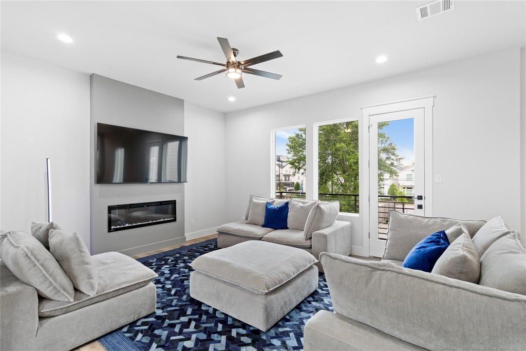 2508 Gray Street - Photo 5