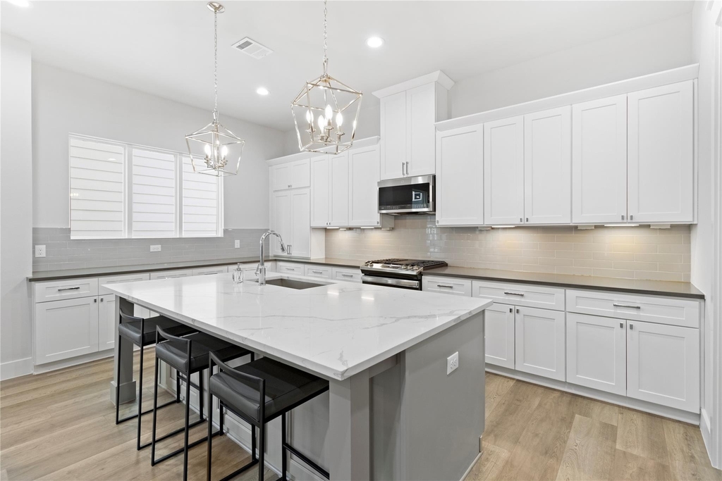 2508 Gray Street - Photo 19