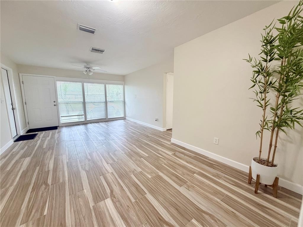 1650 Hastings Drive - Photo 4