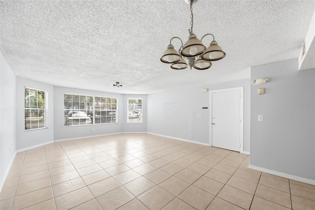 2723 N Poinciana Boulevard - Photo 1