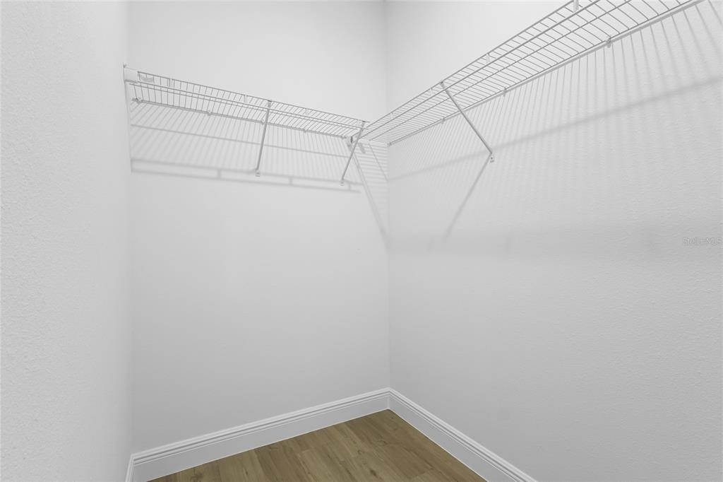 1071 W Hampshire Boulevard - Photo 3