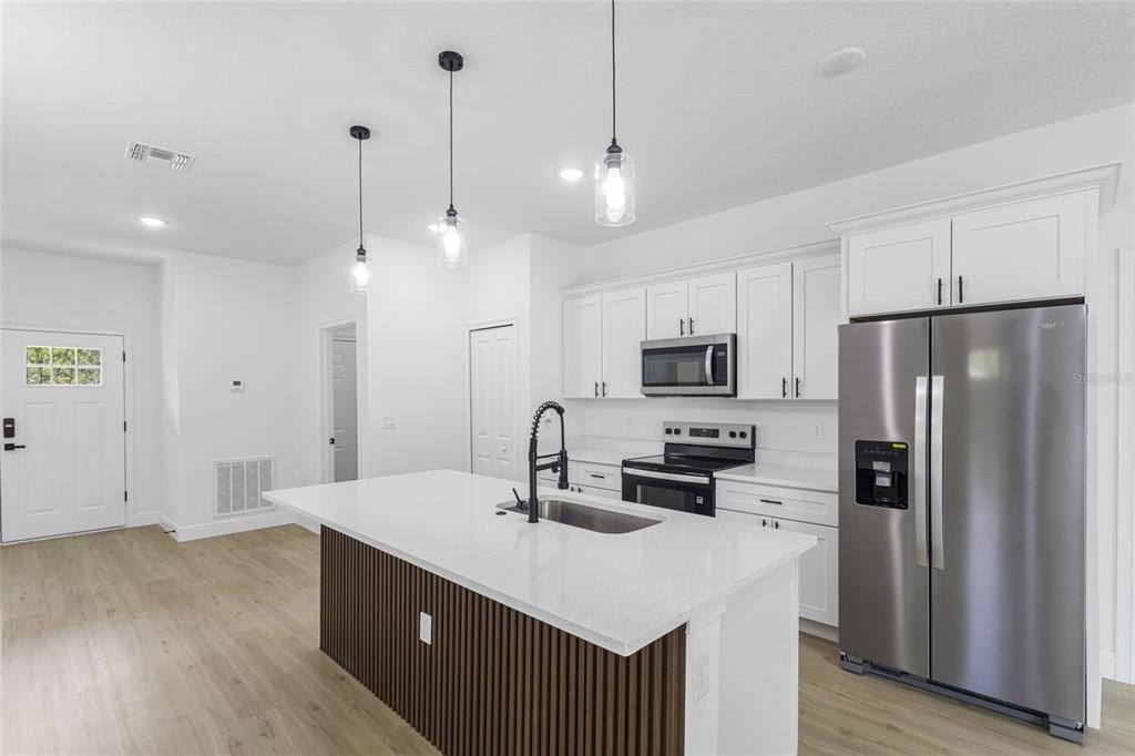1071 W Hampshire Boulevard - Photo 12