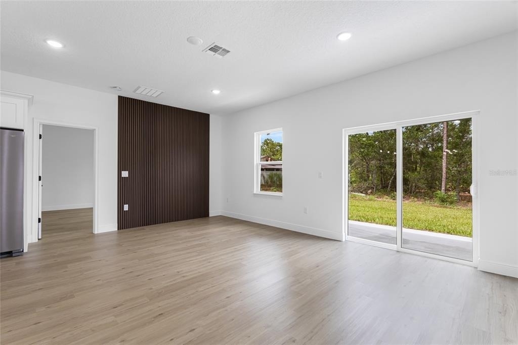 1071 W Hampshire Boulevard - Photo 37
