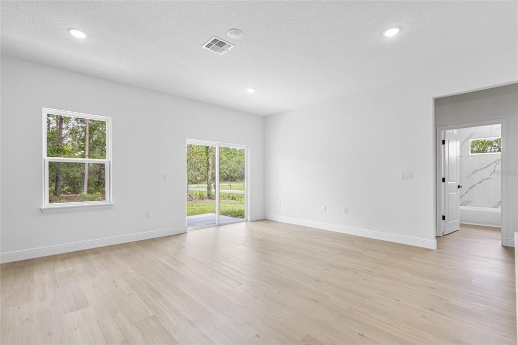 1071 W Hampshire Boulevard - Photo 13