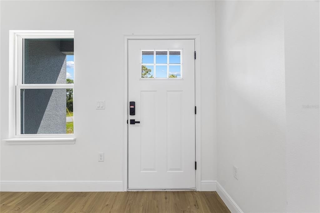 1071 W Hampshire Boulevard - Photo 9