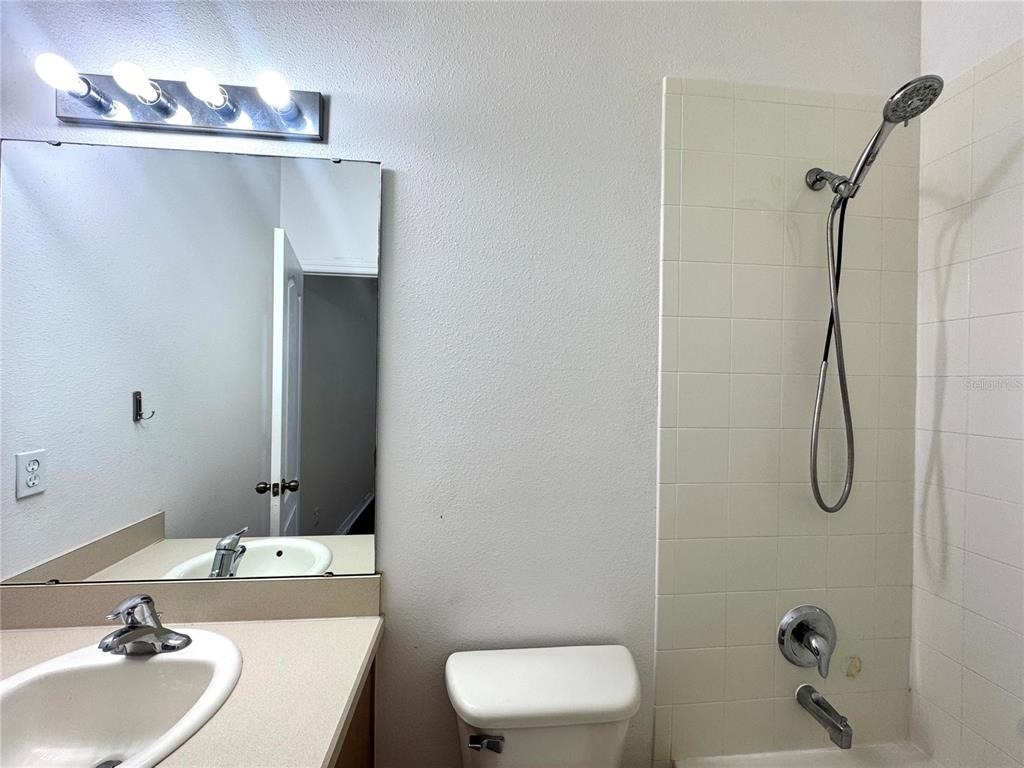 10832 Savannah Wood Drive - Photo 9