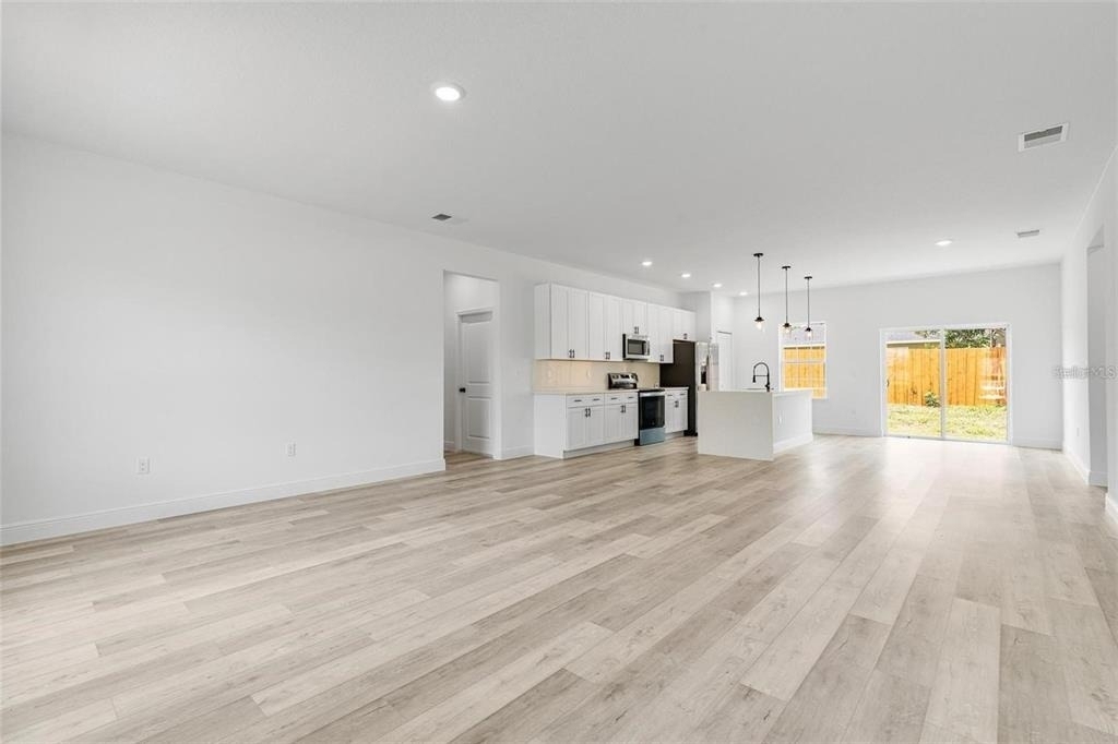 324 Marion Oaks Trail - Photo 3