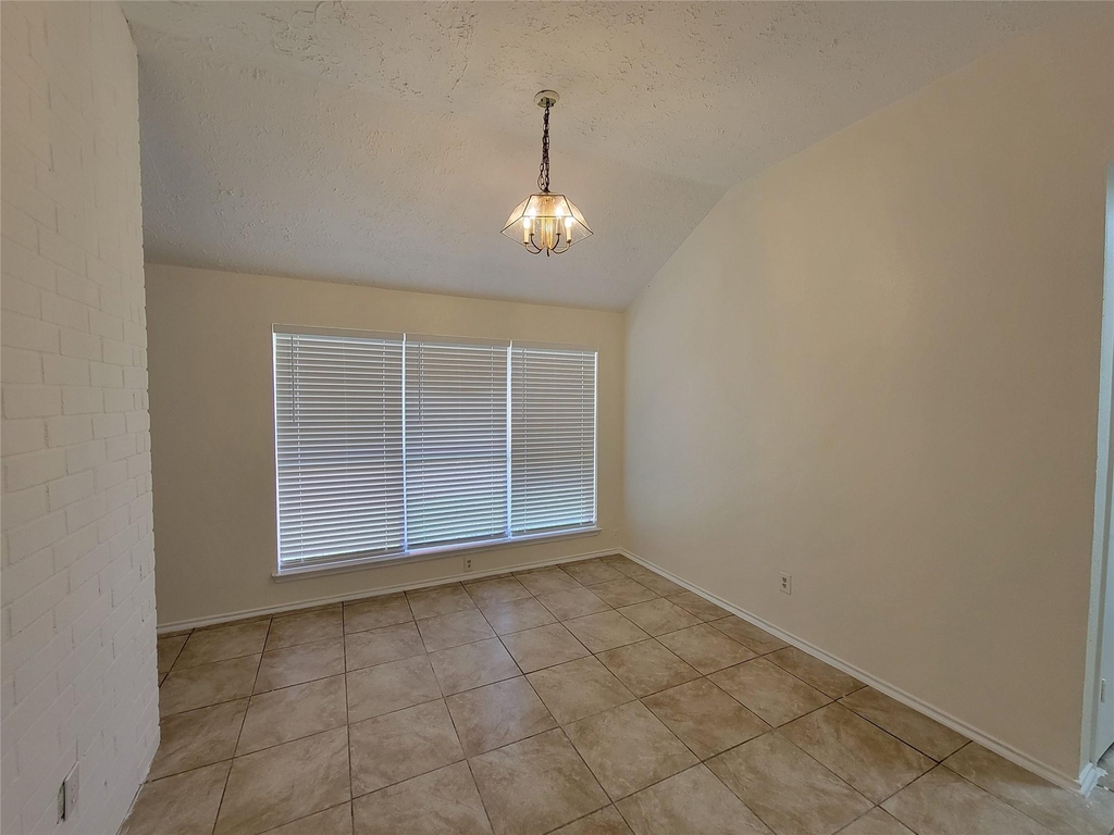 2034 Village Park Drive - Photo 3