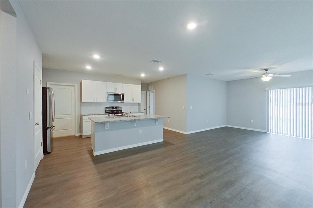 32217 Edson Avenue - Photo 2
