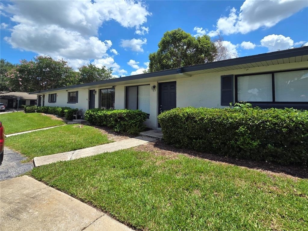 605 Northlake Boulevard - Photo 4