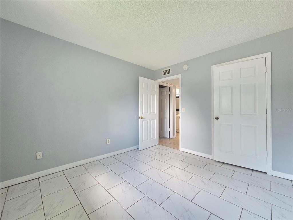 605 Northlake Boulevard - Photo 1
