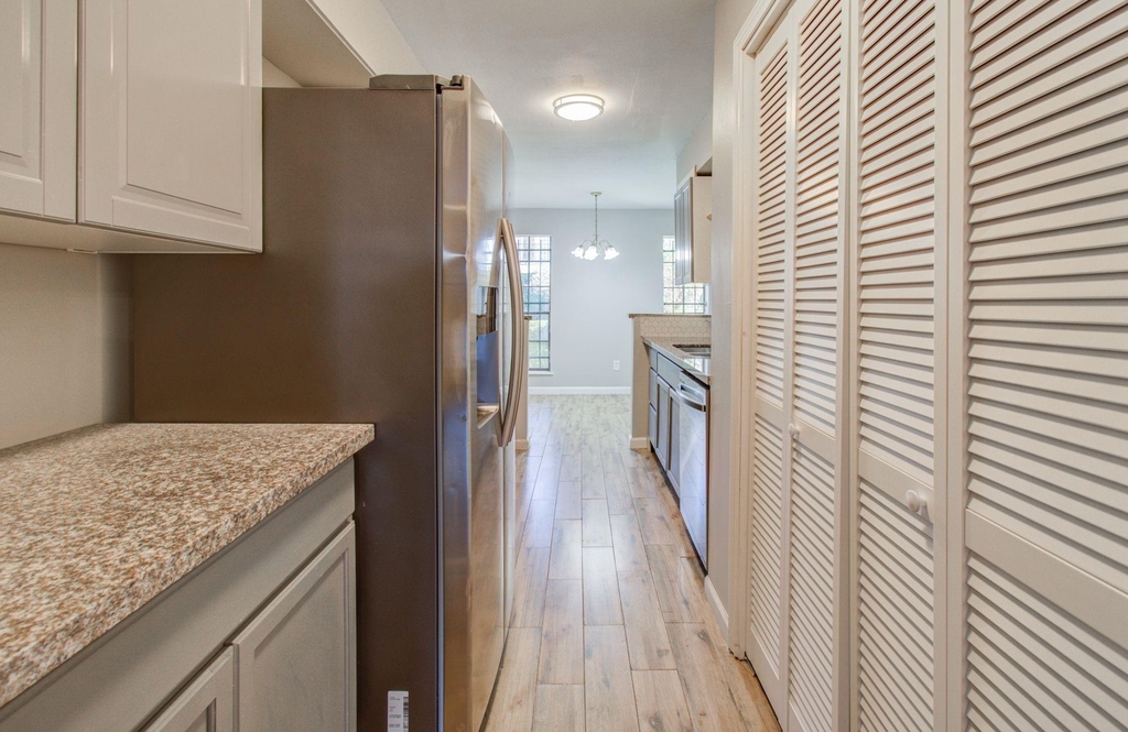9495 Fondren Road - Photo 10