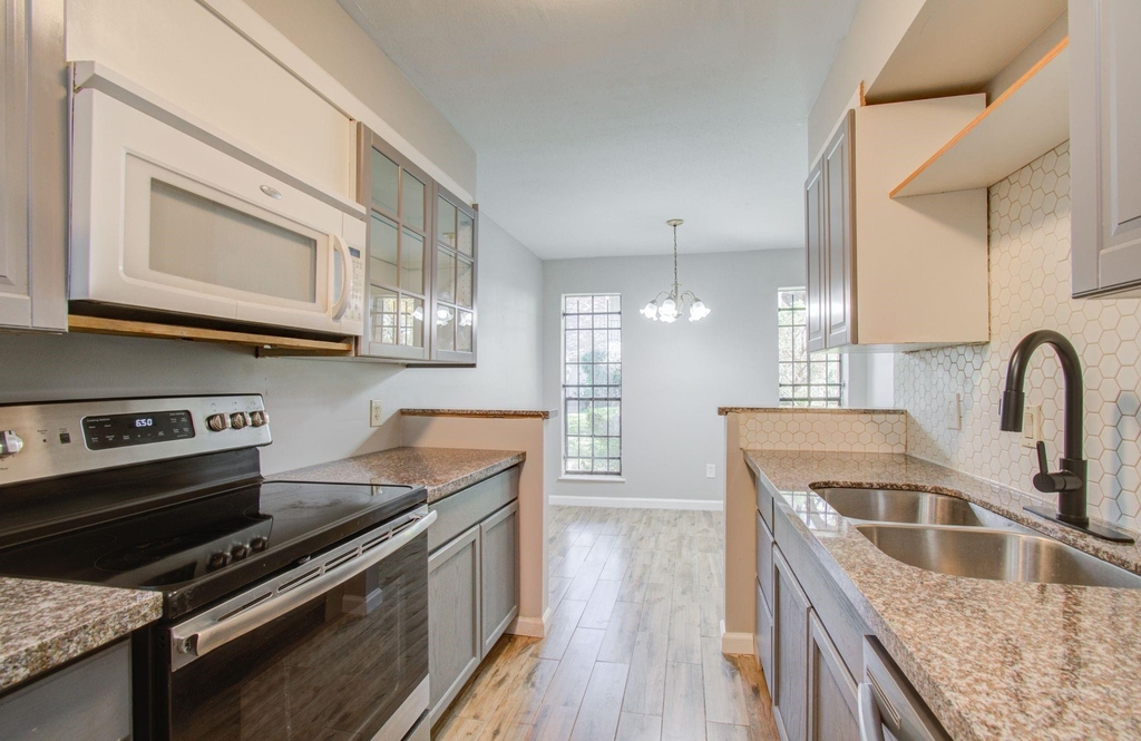 9495 Fondren Road - Photo 9