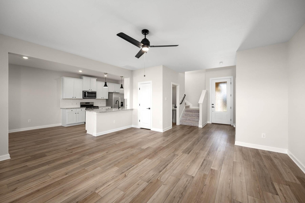 3004 Seaside Cove Court - Photo 2
