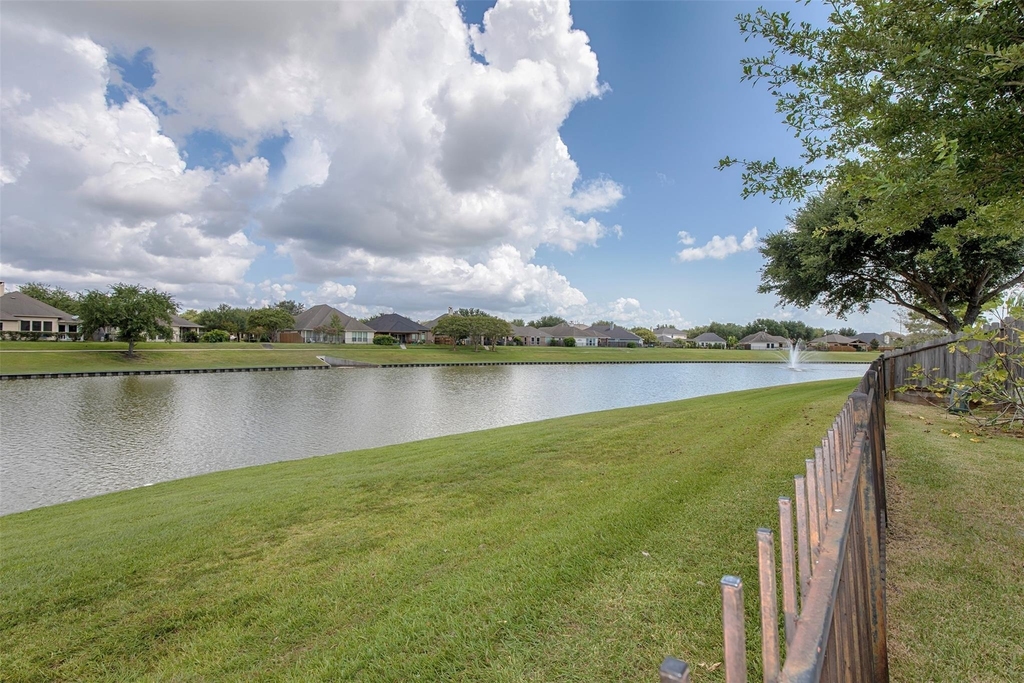 876 Schooner Cove Lane - Photo 2