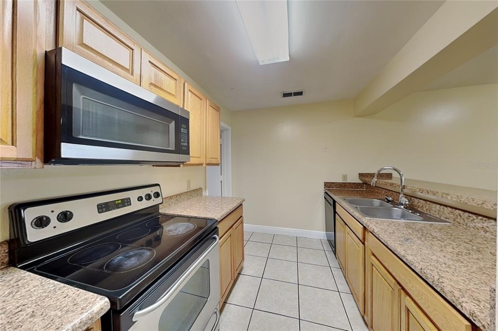 479 Prestwick Place - Photo 1