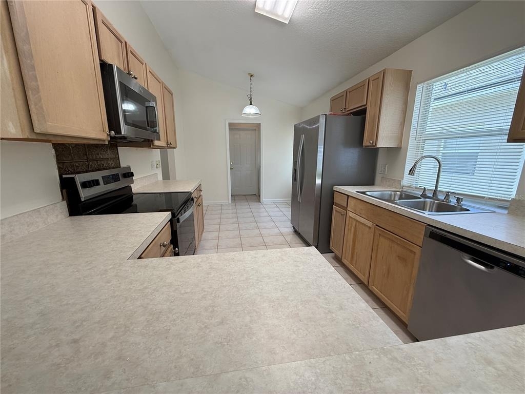 1905 Pine Bay Drive - Photo 2