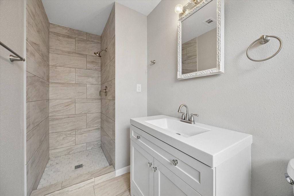 8037 Longridge Drive - Photo 16