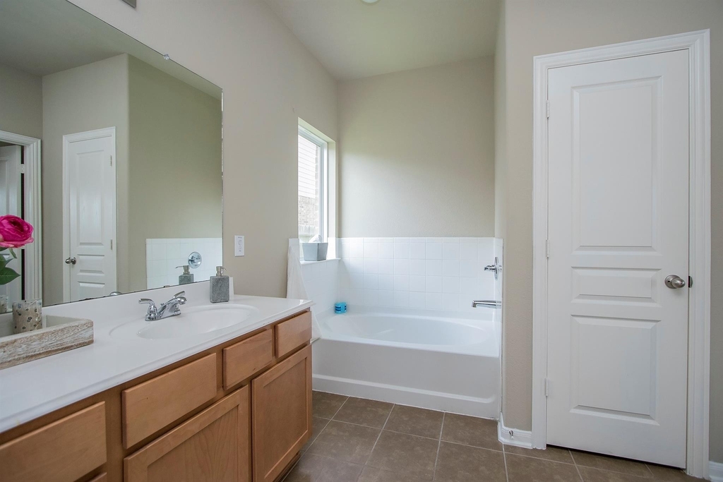 2209 Onyx Court - Photo 19