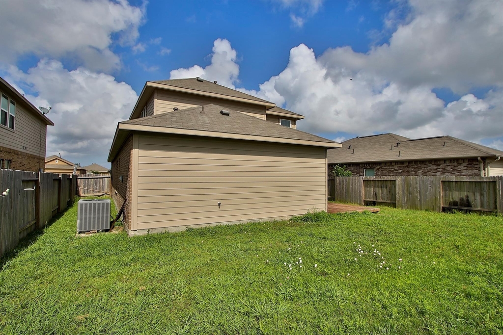 2209 Onyx Court - Photo 35
