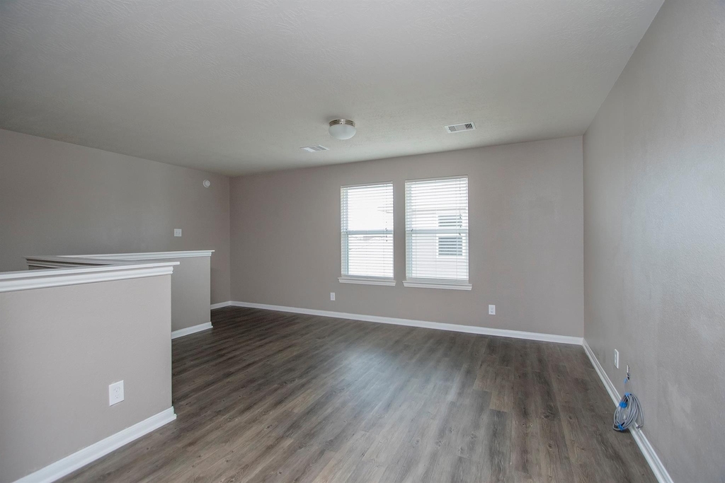 2209 Onyx Court - Photo 24