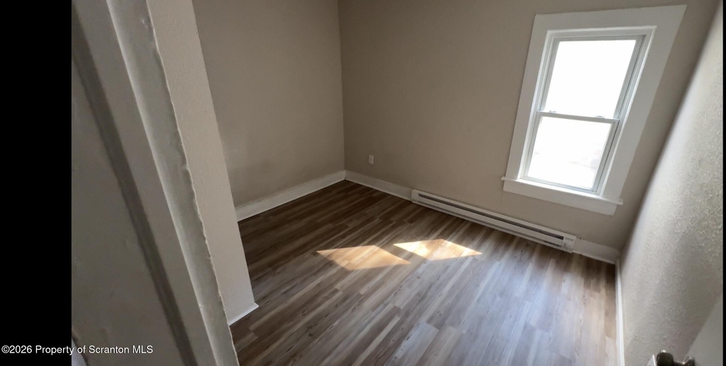 1014 Snyder Avenue - Photo 6