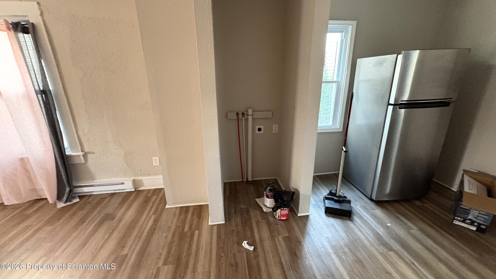 1014 Snyder Avenue - Photo 3