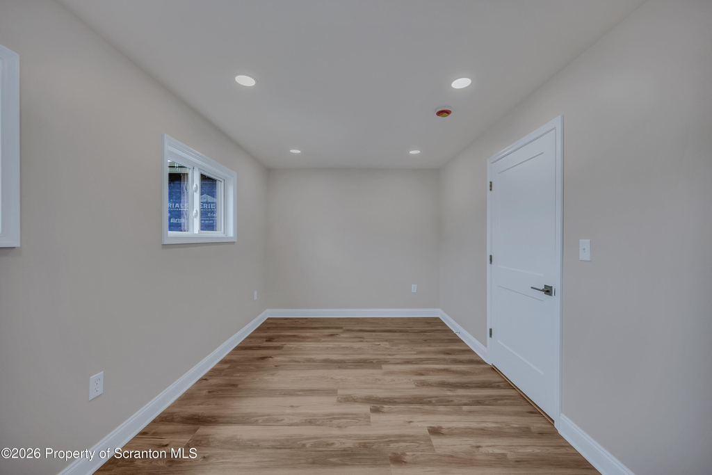 111 S Blakely Street - Photo 16