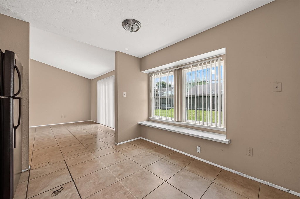 7410 La Granada Drive - Photo 18