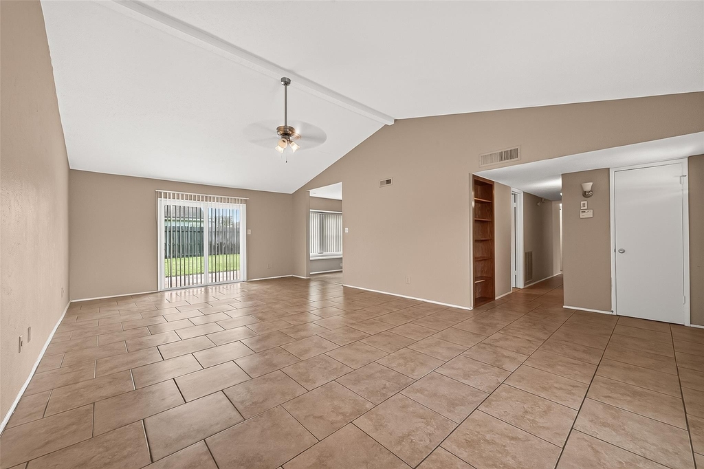 7410 La Granada Drive - Photo 9