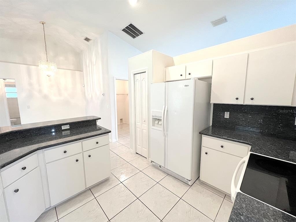 106 Point Of Woods Drive - Photo 17
