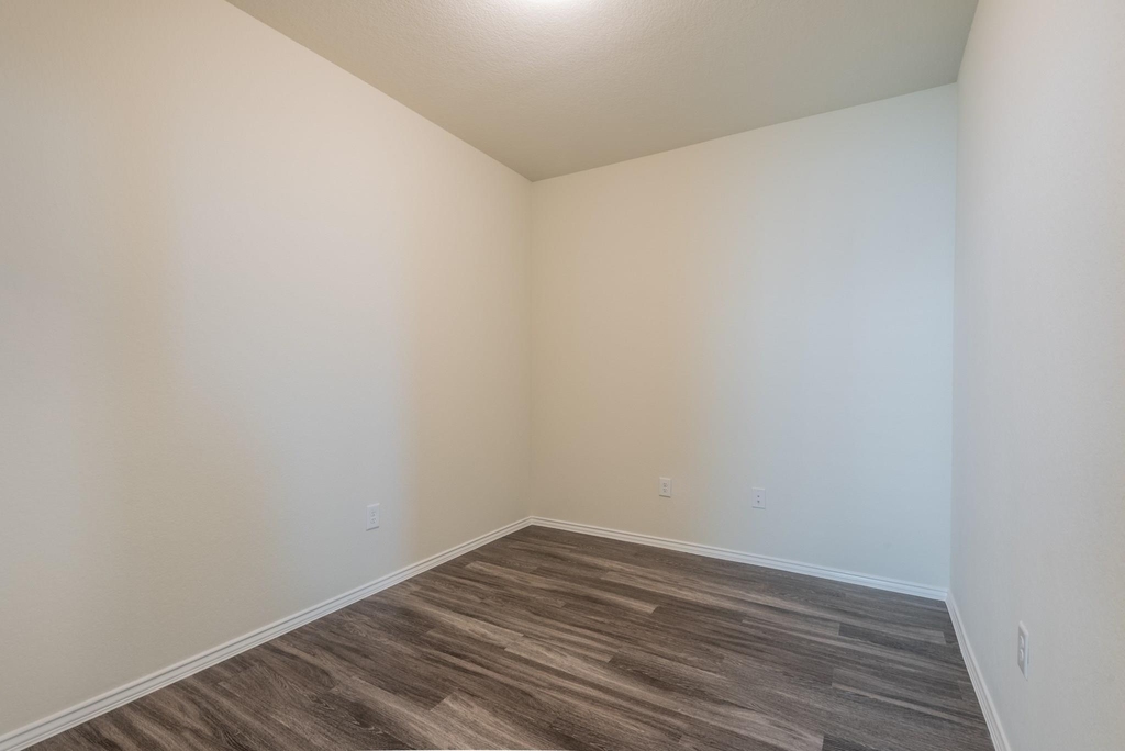 5715 Pampus Prairie Road - Photo 5