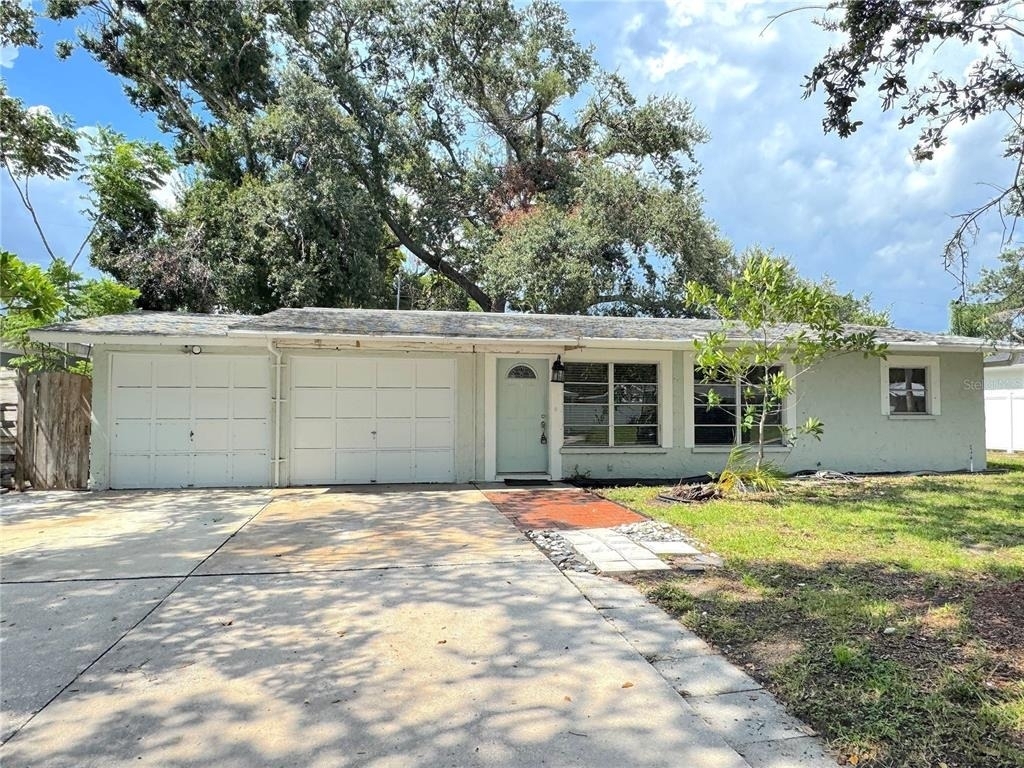 3883 Hawkeye Circle - Photo 0