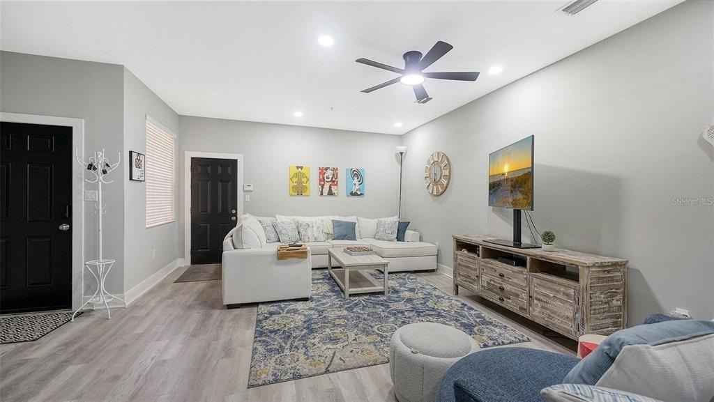 3827 Parkridge Circle - Photo 4