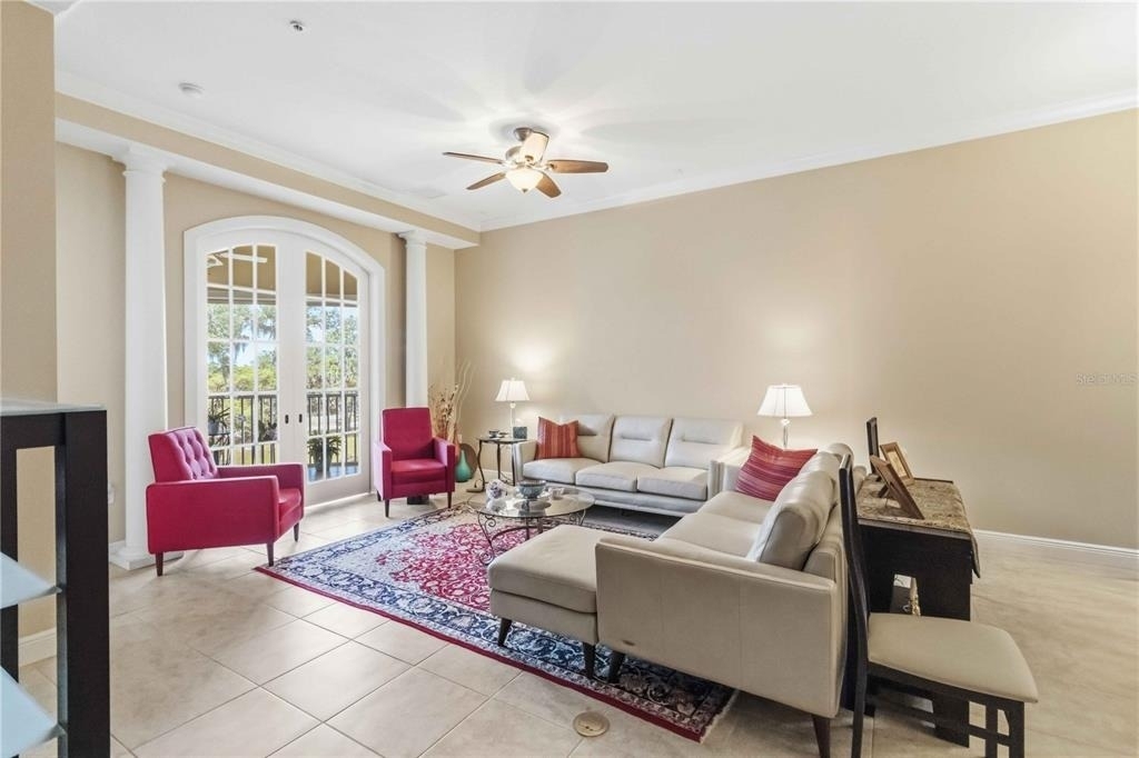 5246 Manorwood Drive - Photo 3