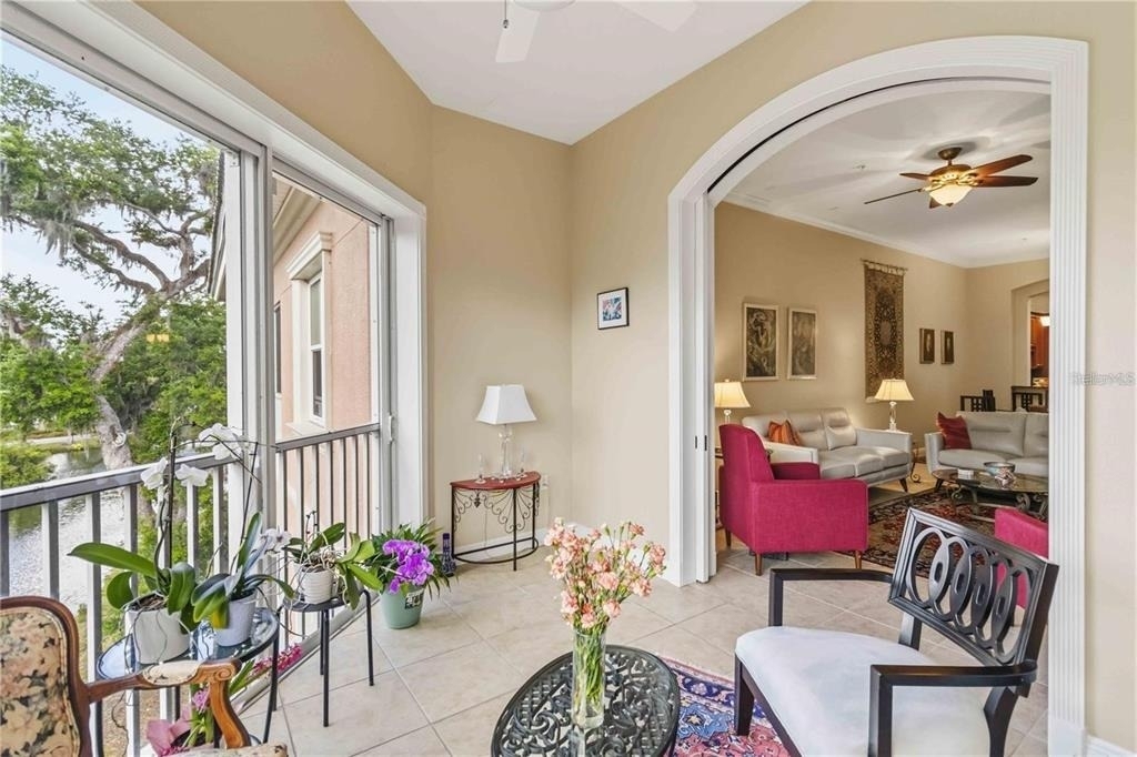 5246 Manorwood Drive - Photo 11