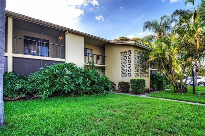 2415 Bayshore Gardens Parkway - Photo 1
