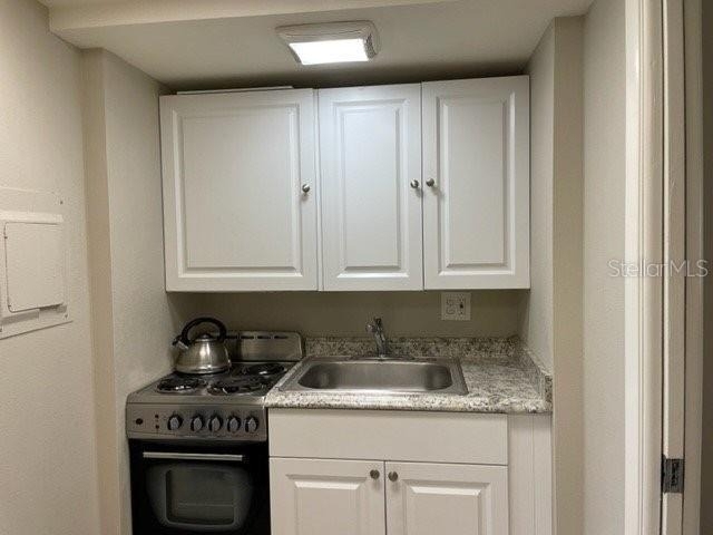 3551 Longmeadow - Photo 3