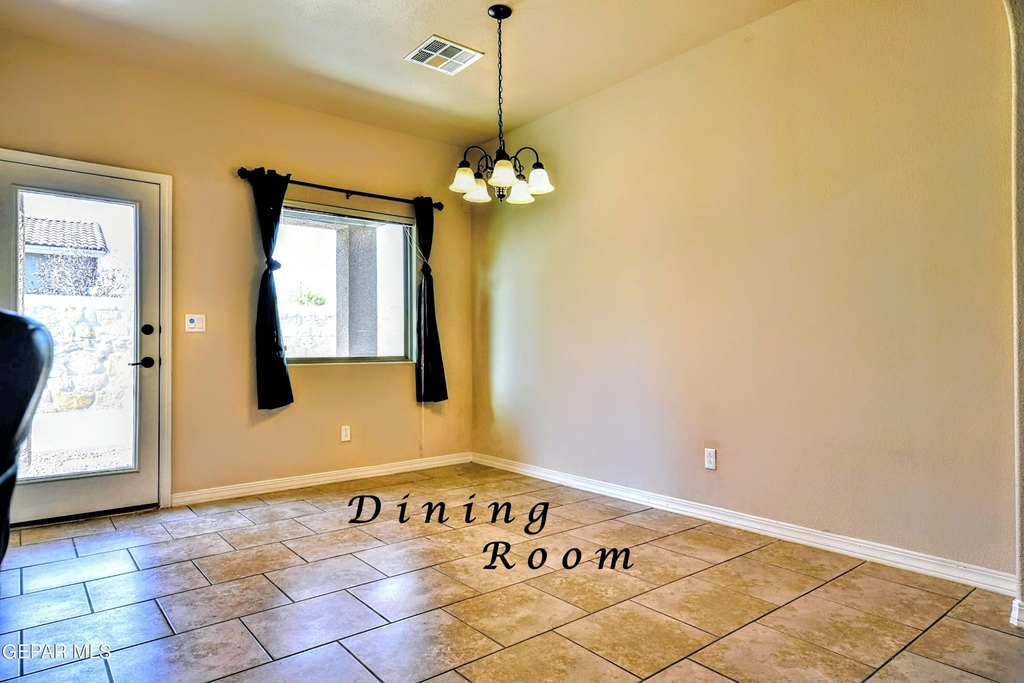 13313 Tuggle Road - Photo 10