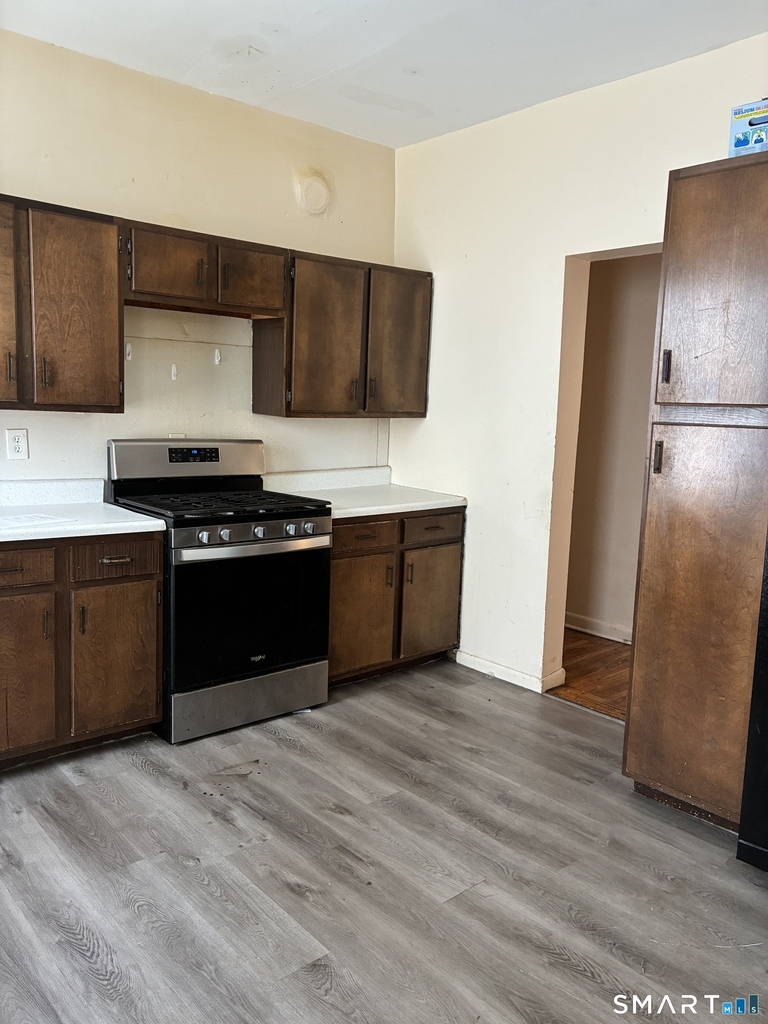 427-429 Shelton Avenue - Photo 0