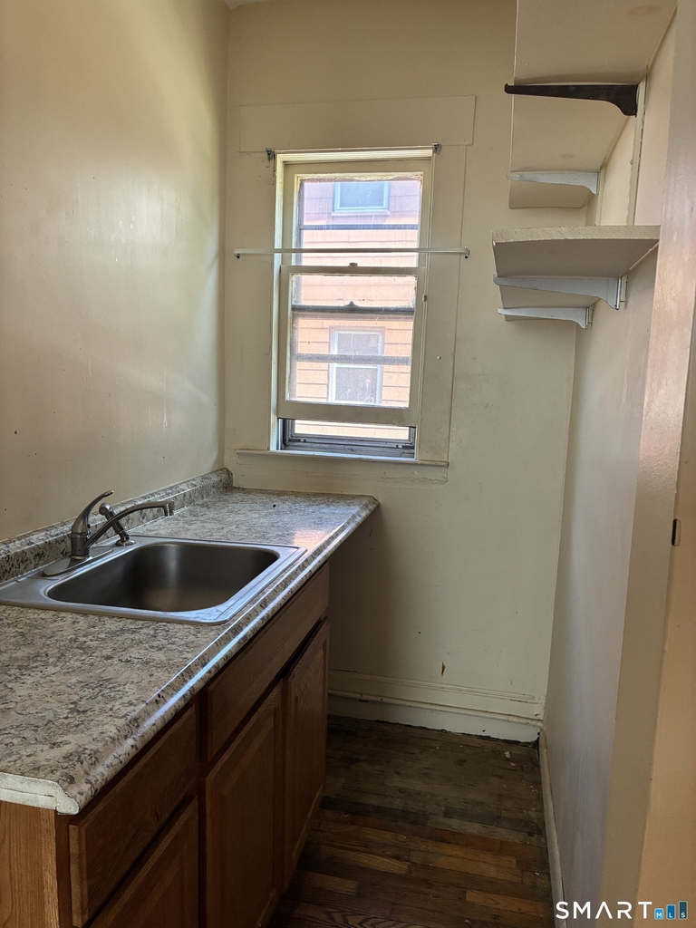 427-429 Shelton Avenue - Photo 11