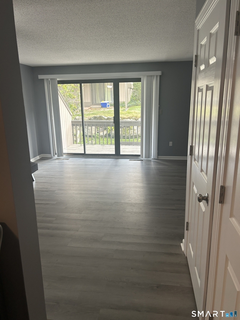 71 Dorchester Court - Photo 2
