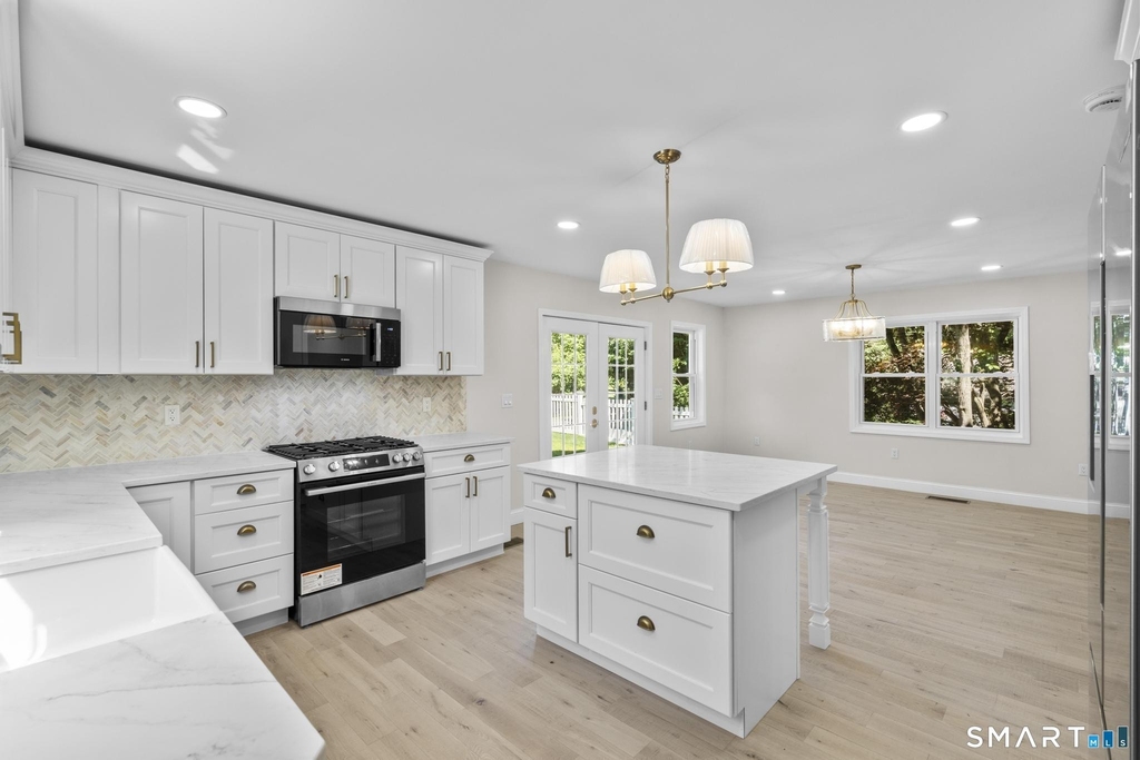 120 Ivy Hill Road - Photo 2