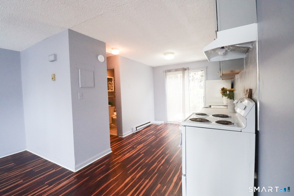 76 Summer Street - Photo 3