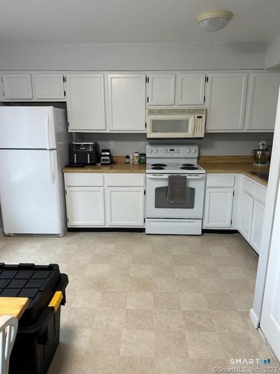 142 Aspetuck Village - Photo 1